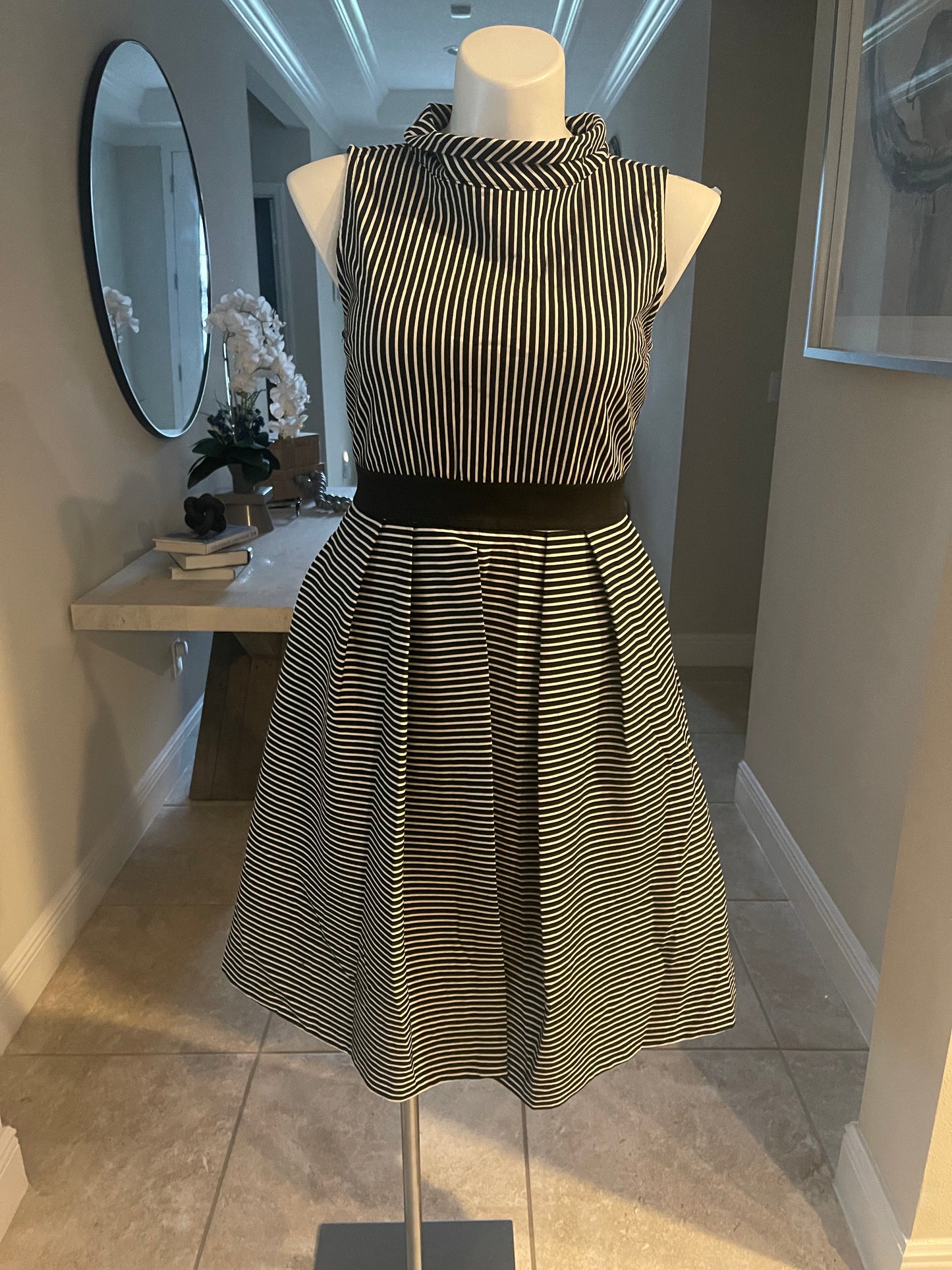 Black & White Dress Stripped Sz L